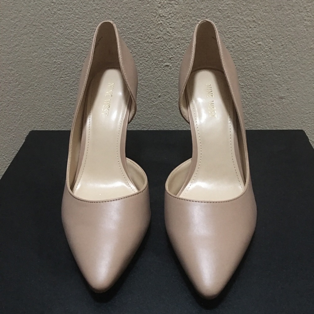 EUC Nine West Nude Heels